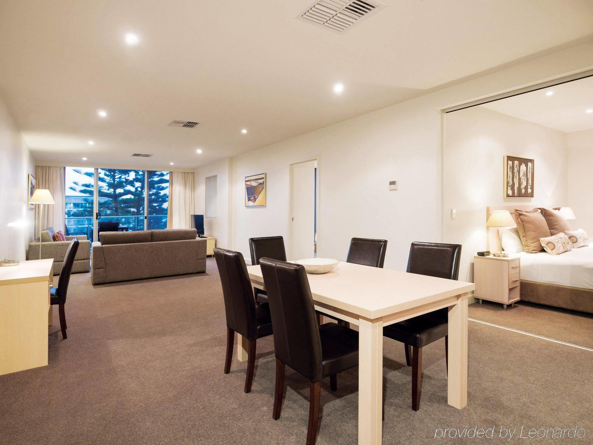 Oaks Glenelg Liberty Suites 애들레이드 외부 사진