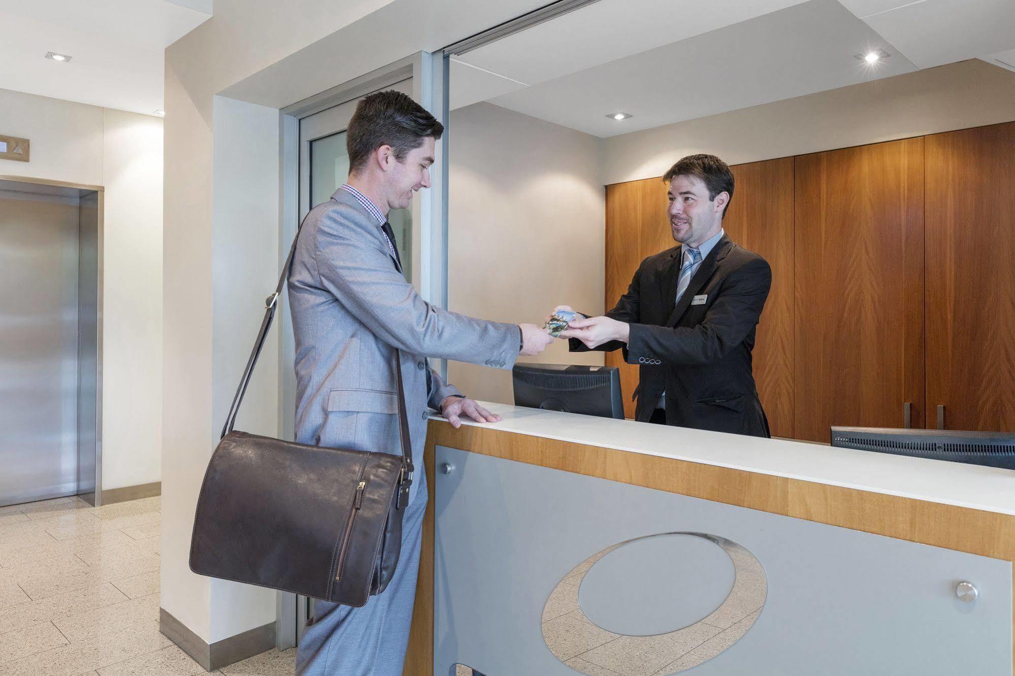 Oaks Glenelg Liberty Suites 애들레이드 외부 사진